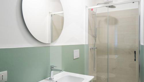 Homiday - OLIMPO Fronte Mare Luxury - Photo 3, Shower