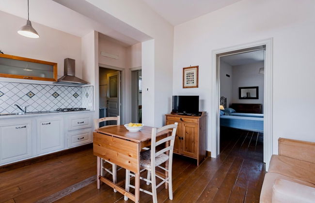 Gli Iris - Appartamento con 2 Camere da Letto by Wonderful Italy - Foto 6