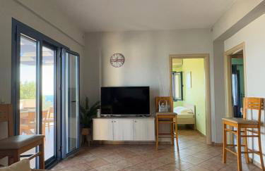 Sunset Apartments - Photo 7