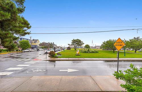 Wifi, Ourdoor Shower, Porch Ocean Side 1St Floor Duplex, A Short Walk From The Best Lbi Attractions, A Small Park, And The Beach, - Foto 3