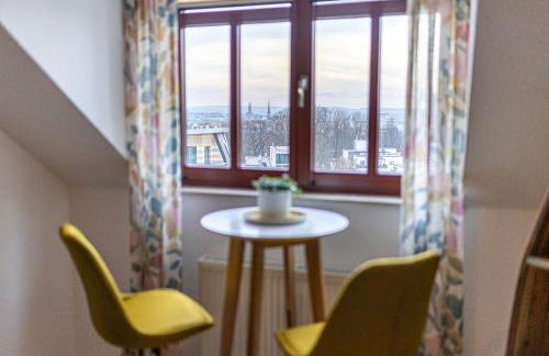 Schloßberg-Domizil mit Weitblick - Arbeitsplatz, Balkon, Netflix, Badewanne & Yogamatte - Foto 4