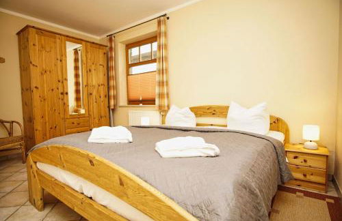 idyllsiche Lage, Ferienwohnung mit Terrasse, Meerblick - Haus Sonnenblume FeWo 04 - Photo 12