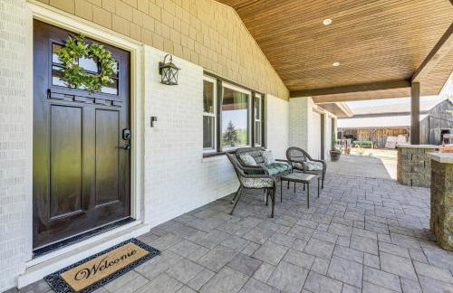 Dry Ridge Farmhouse with Hot Tub and Game Room! - Foto 32