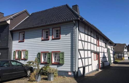 Die kleine Villa OLEFant im historischen Ortskern von Schleiden-Olef - Foto 1