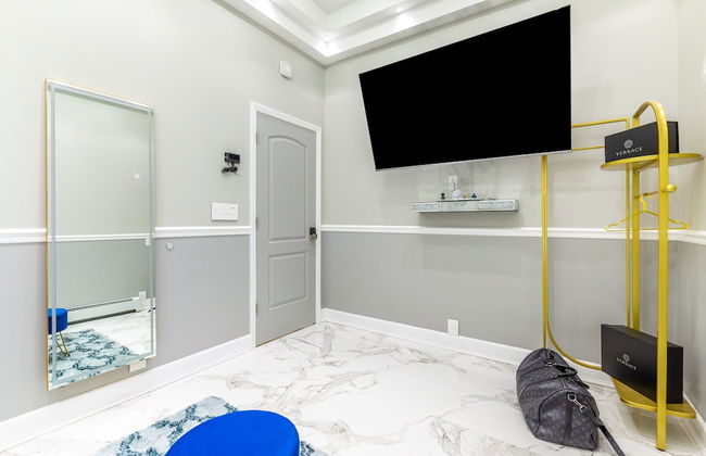 A Little Slice Of Luxury - Photo 2