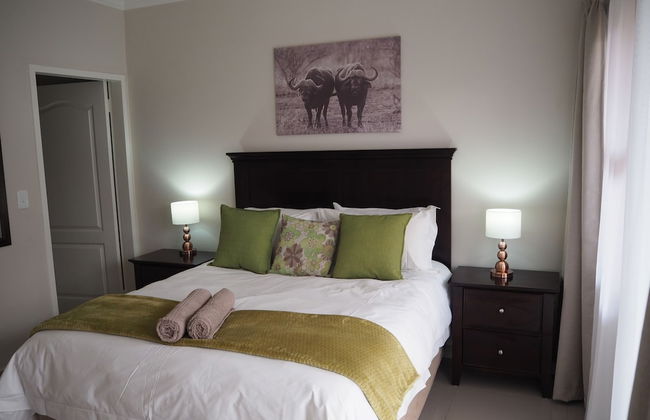 African Eagle Apartments - Photo 9