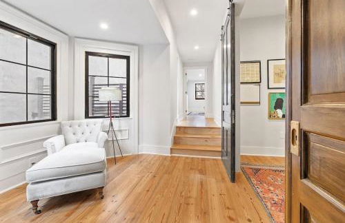 Designer 3 BR Townhome with Beautiful Backyard - Foto 19