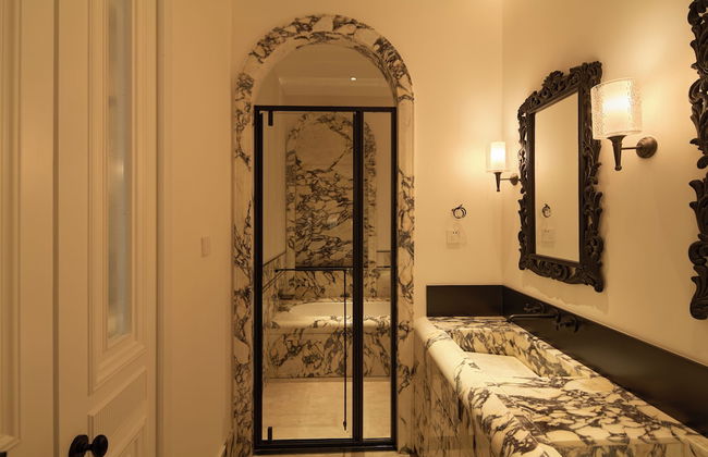 OPARTMENT The Far Eastern Hotel - People's Square - Photo 49