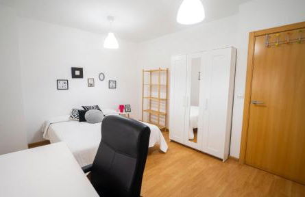 Apartamento Alhambra a 8 minutos del Centro de Granada con Piscina - Photo 20