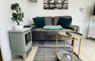 Modern Private Guest Suite Near Heathrow Free Parking & Garden - Foto 21