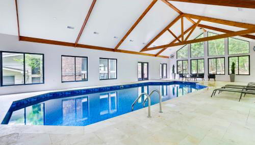 Luxury Villa with Year Round Heated Pool, Sauna, Spa & Fire Pit - Newly Redone - Foto 2