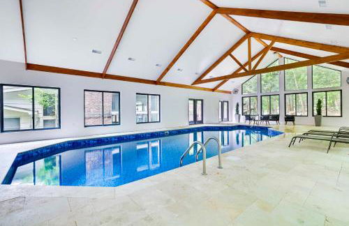 Luxury Villa with Year Round Heated Pool, Sauna, Spa & Fire Pit - Newly Redone - Foto 2