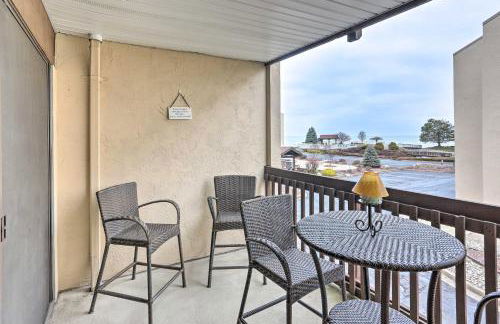 The Shores Condo with Beach Access Less Than 2 Mi to Dtwn! - Foto 2
