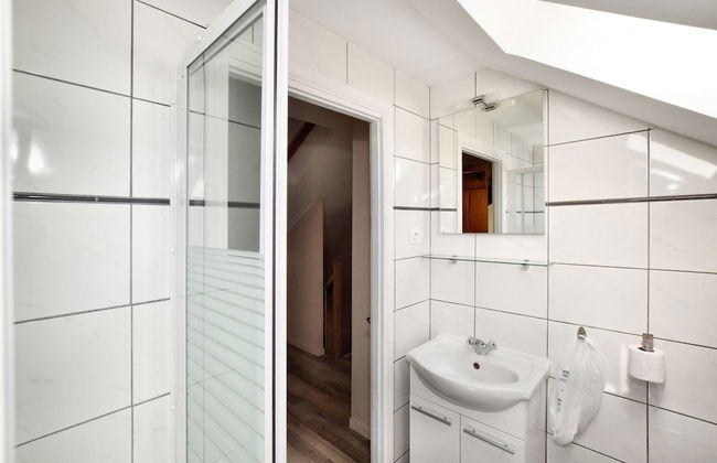 Fine Group House With Sauna Garden - Foto 30