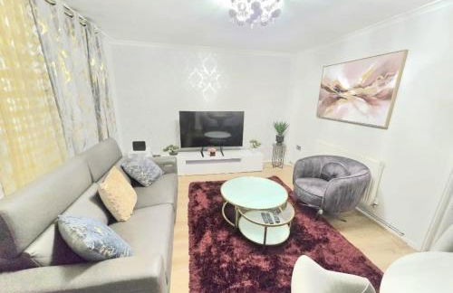 Spacious 3BR Home Hornchurch | Parking | Sleeps 5 - Foto 12