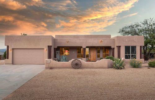 Stargazers Private Paradise with Pool and Hot Tub! - Foto 3