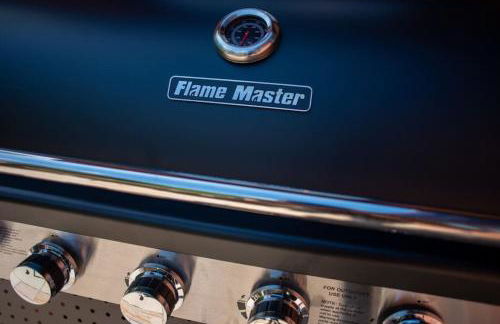 Country Crabtree Bungalow with large wild garden - Photo 33