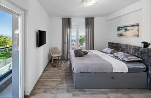 Seaview Villa Stanka with Pool and attached Jacuzzi - Photo 23