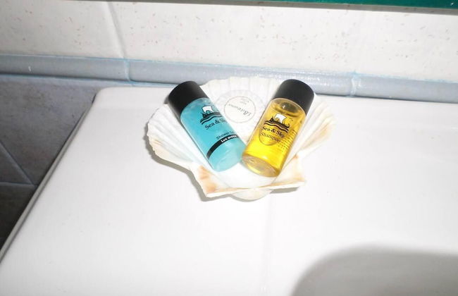 Santorious Cavehouse - Photo 13