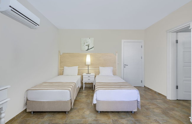 Alya Villa Butik Hotel - Photo 22