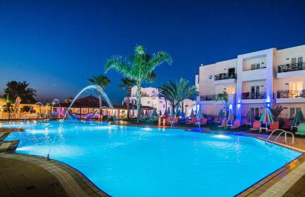 Yiannis Manos Hotel Resort - Foto 10