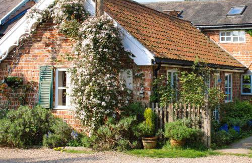 Snow Cottage laid back style with footpaths to a great Macro Brewery Pub - Foto 11