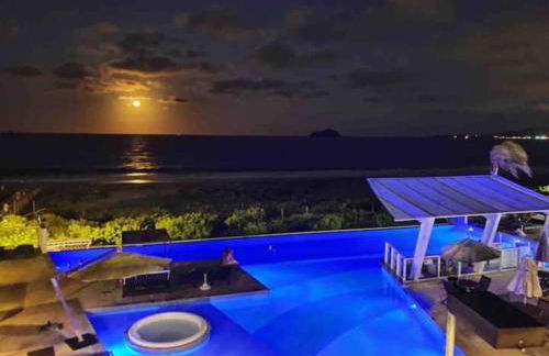 Apê estilo Resort c/ pé na areia e vista mar, próximo ao Beto Carrero - Foto 47