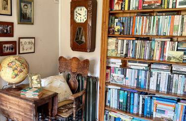 Charming Escape - Dog-Friendly Writer's Stone Cottage in the Stroud Valleys - Photo 42