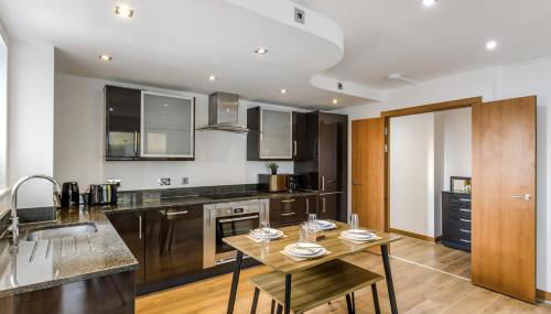 Luxury 2 Bed 2 Bath Canary Wharf Apartment with Balcony - Foto 3