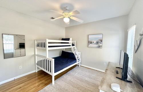 Serenity Cottage , Fenced Yard, Hot Tub, Firepit, Near Bay, Santa Rosa Beach - Foto 6