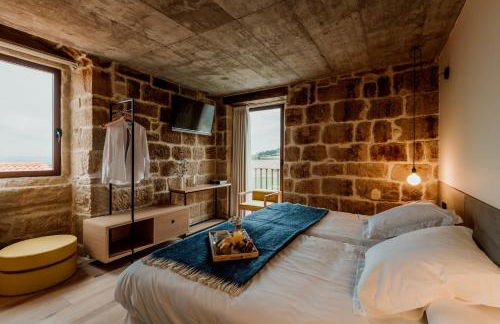 Boutique Palacio Condes de Cirac - Photo 71