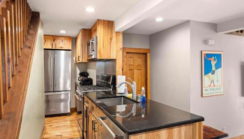 Updated townhome - Walk to Holiday Valley - Foto 4