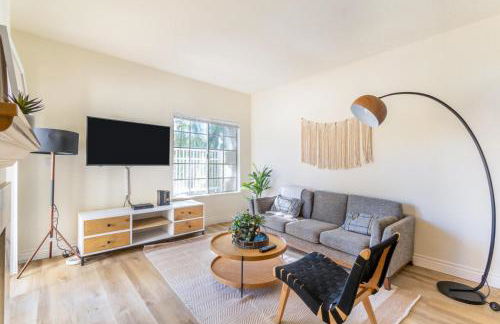 Thousand Oaks 2br near shopping dining bars LAX-1157 - Foto 1