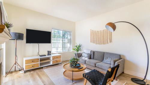 Thousand Oaks 2br near shopping dining bars LAX-1157 - Foto 1, Other