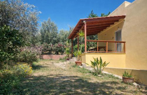 Sunshine Home - Peaceful Garden Escape & Parking - Foto 17