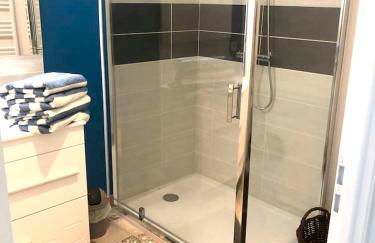 Chalet authentique à Clermont-Créans avec piscine partagée - Photo 59