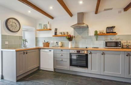 Private Getaway - Rural Charm - Photo 22