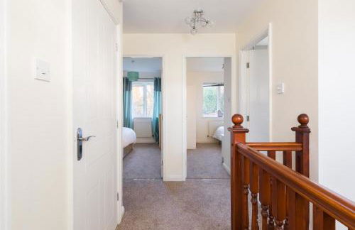 Drayton Manor House FREE parking - Photo 80