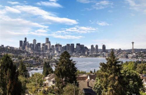 Rooftop Patio with Waterview, Private Garden & Grill 3BR 3BA- Modern Cityscape - Foto 36