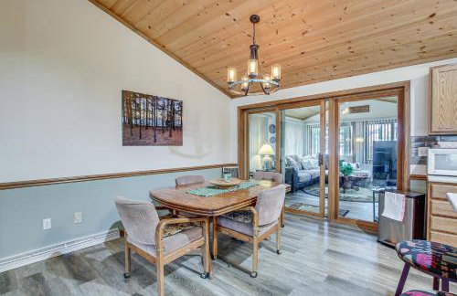 Versatile Castle Rock Lake Home with Fire Pit! - Foto 6