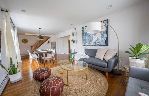 2Units 4BR 3BA Cape Cod Designer House - Foto 48