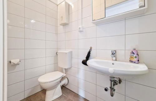 Tolstov Apartments - Several 1 Room Fitter Apartments with kitchen and washing machine - 25 Min Messe DUS - Photo 31