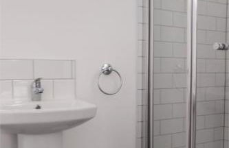 City breaks Corby Double ensuites with tv - Photo 30