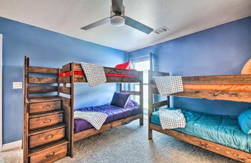 Modern Amarillo House with Fire Pit and Hot Tub! - Photo 23