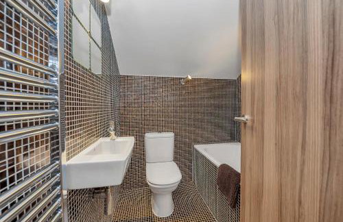 7D Albert St - sleeps 4 guests with parking on request - Foto 7