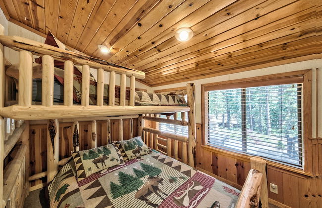 Central Clean Home with Hot Tub Near Ski - Photo 6