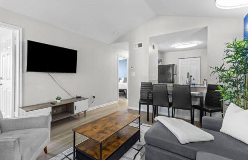 Prime Location, 2 mins to Airport, 5 mins to Dwntn - Foto 6