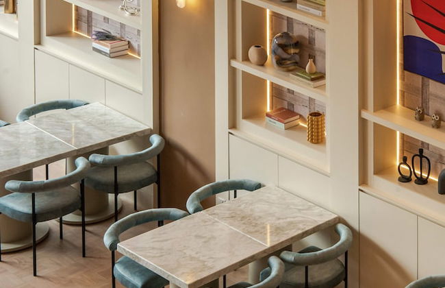 Ami Suites - Photo 41