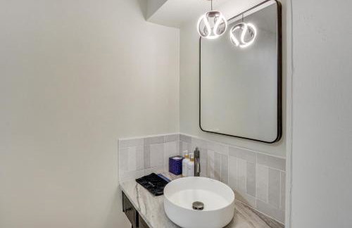 19 Mi to Kansas City Group Retreat with Game Room! - Foto 14