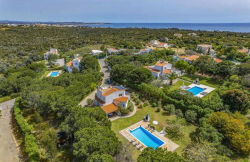 Villa Amoreira by Villa Plus - Photo 3